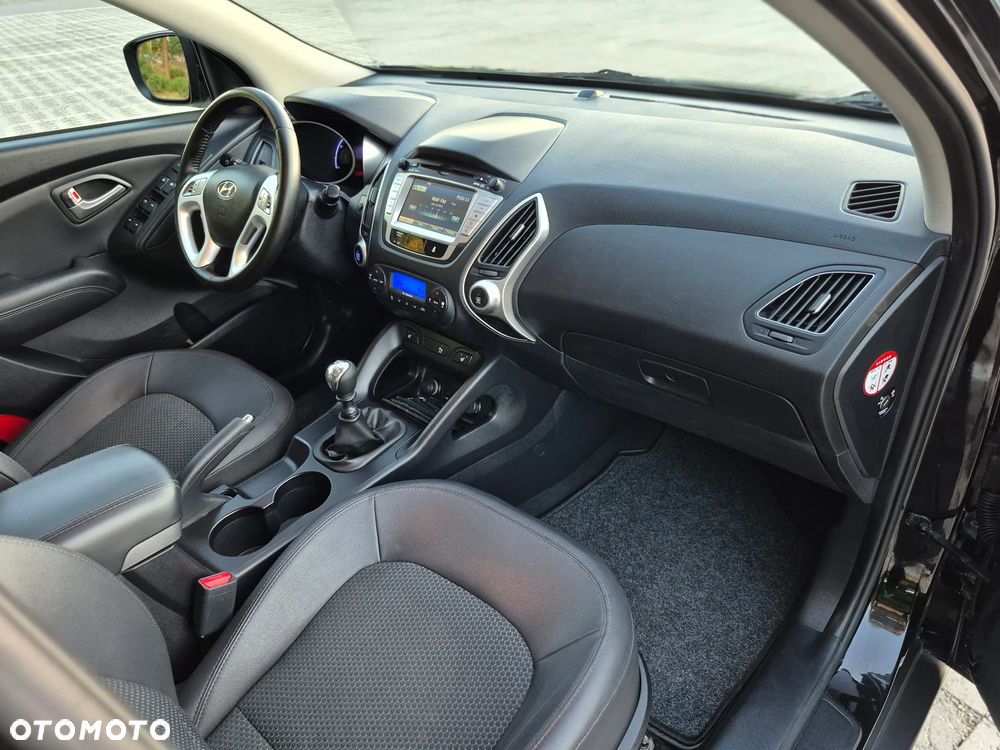 Hyundai ix35 1.6 2WD blue Style - 16