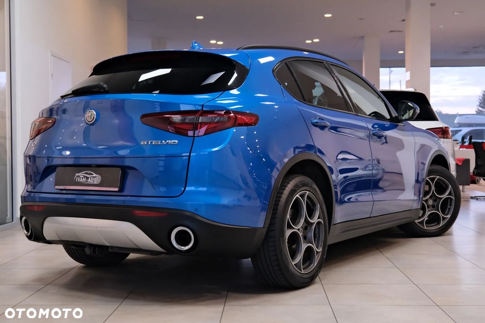 Alfa Romeo Stelvio 2.2 16V AT8-Q4 Executive - 15