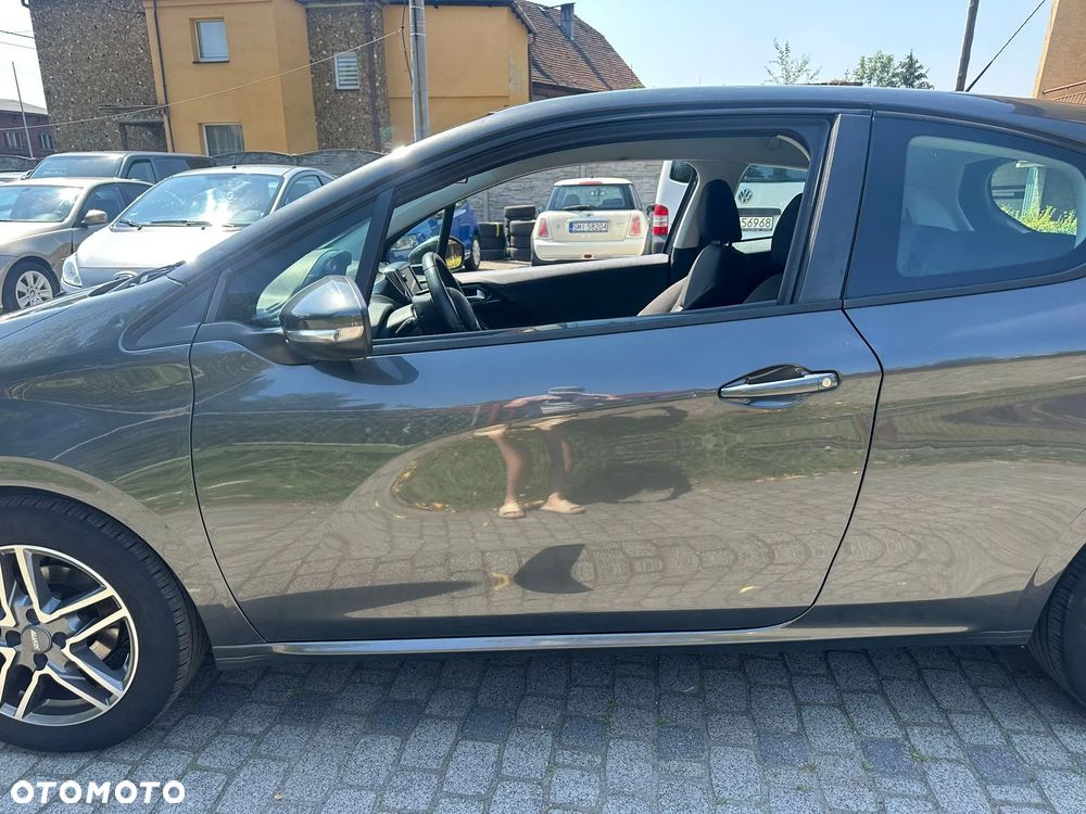 Peugeot 208 82 PureTech Style - 13