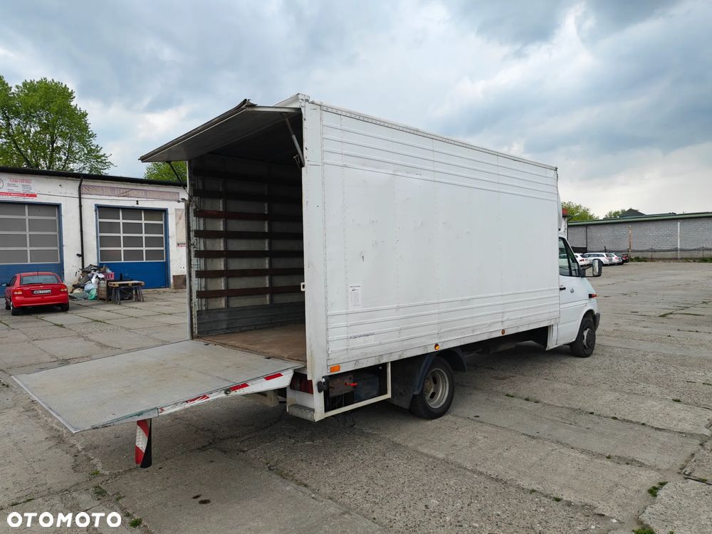 Mercedes-Benz Sprinter 412 - 5