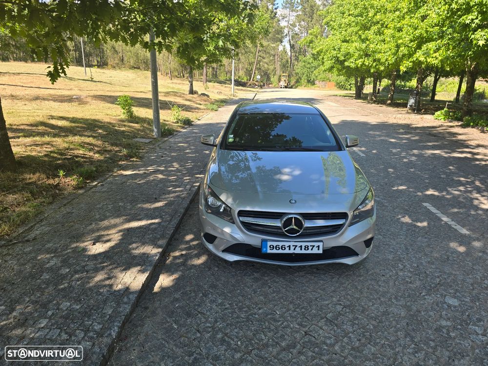 Mercedes-Benz CLA 180 d Shooting Brake - 5