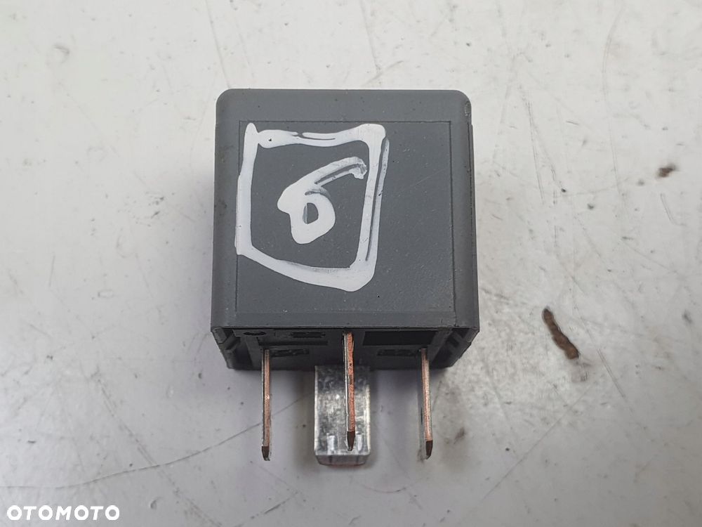 Skoda Octavia II lift PZEKAŹNIK Bezpiecznik 373 8D0951253A - 6