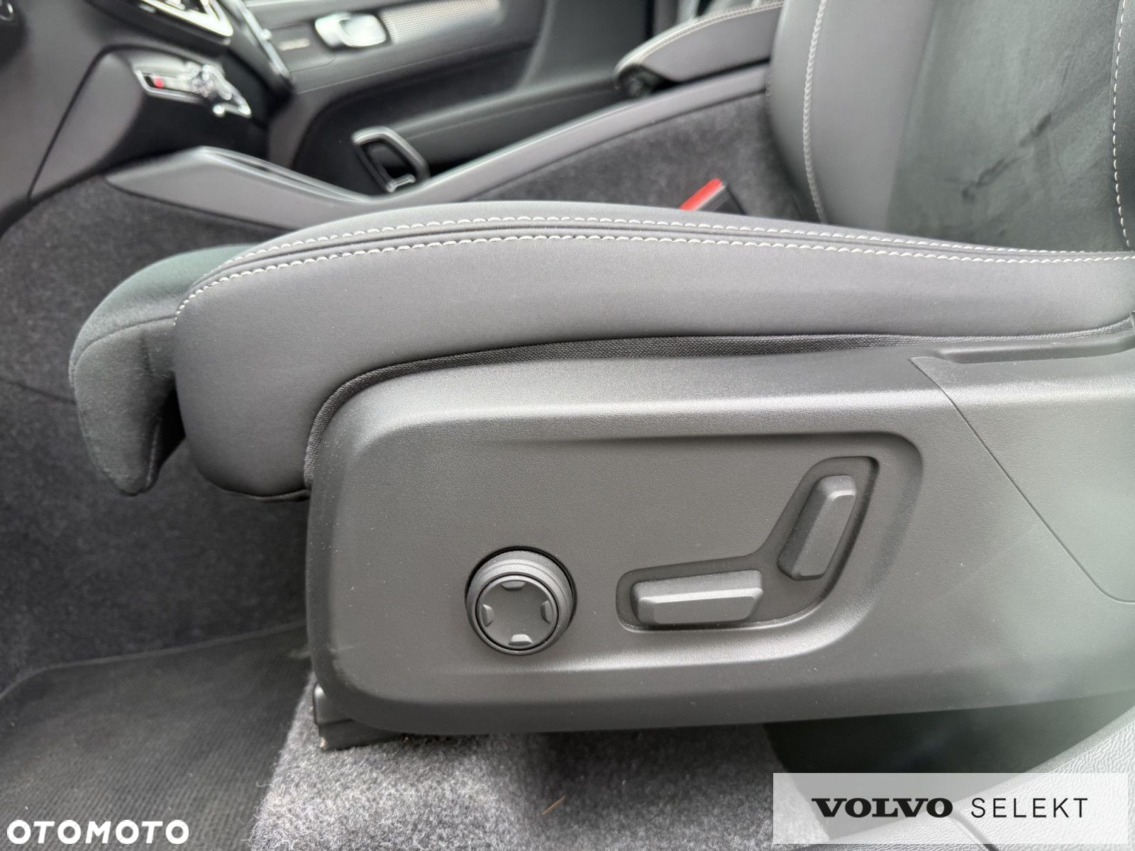 Volvo XC 40 - 18