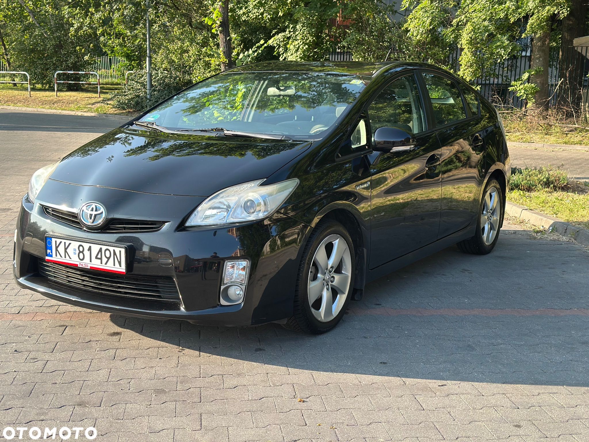 Toyota Prius (Hybrid) - 1