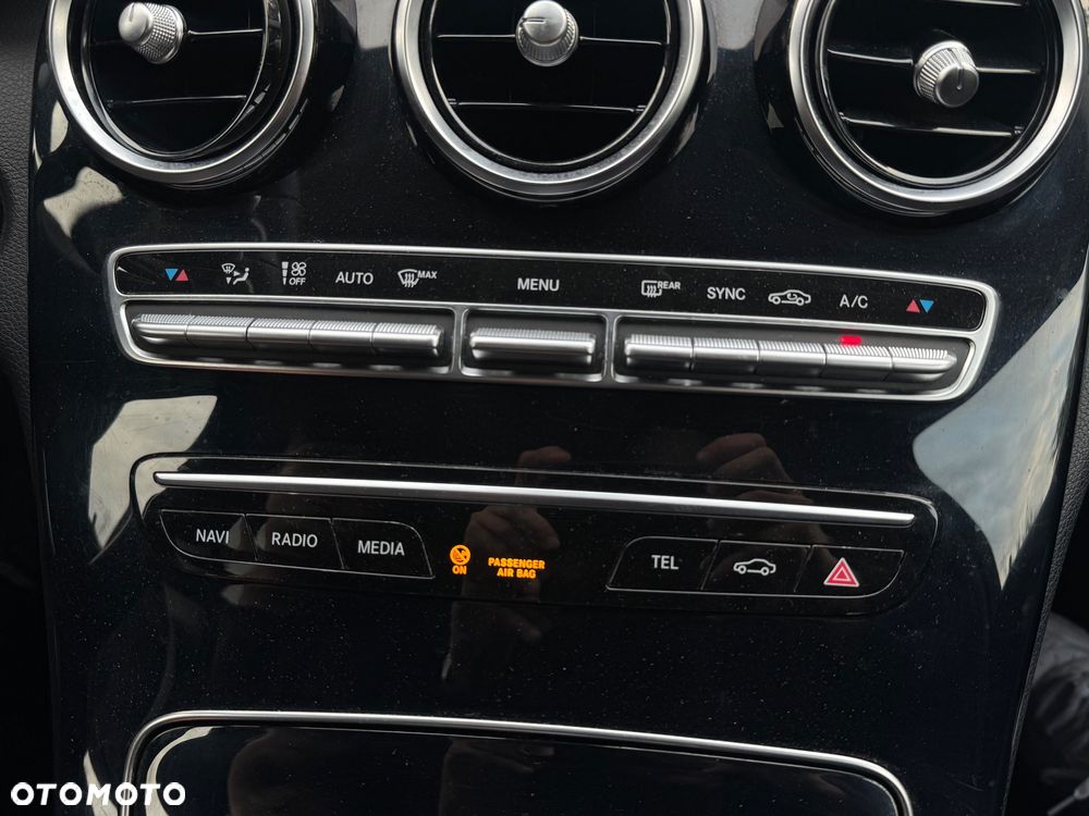 Mercedes-Benz Klasa C 180 d T 9G-TRONIC Avantgarde - 19