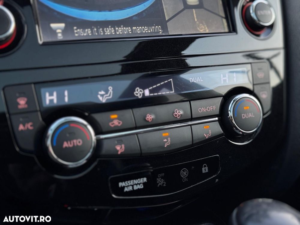 Nissan Qashqai 1.6 DCI Xtronic TEKNA - 12