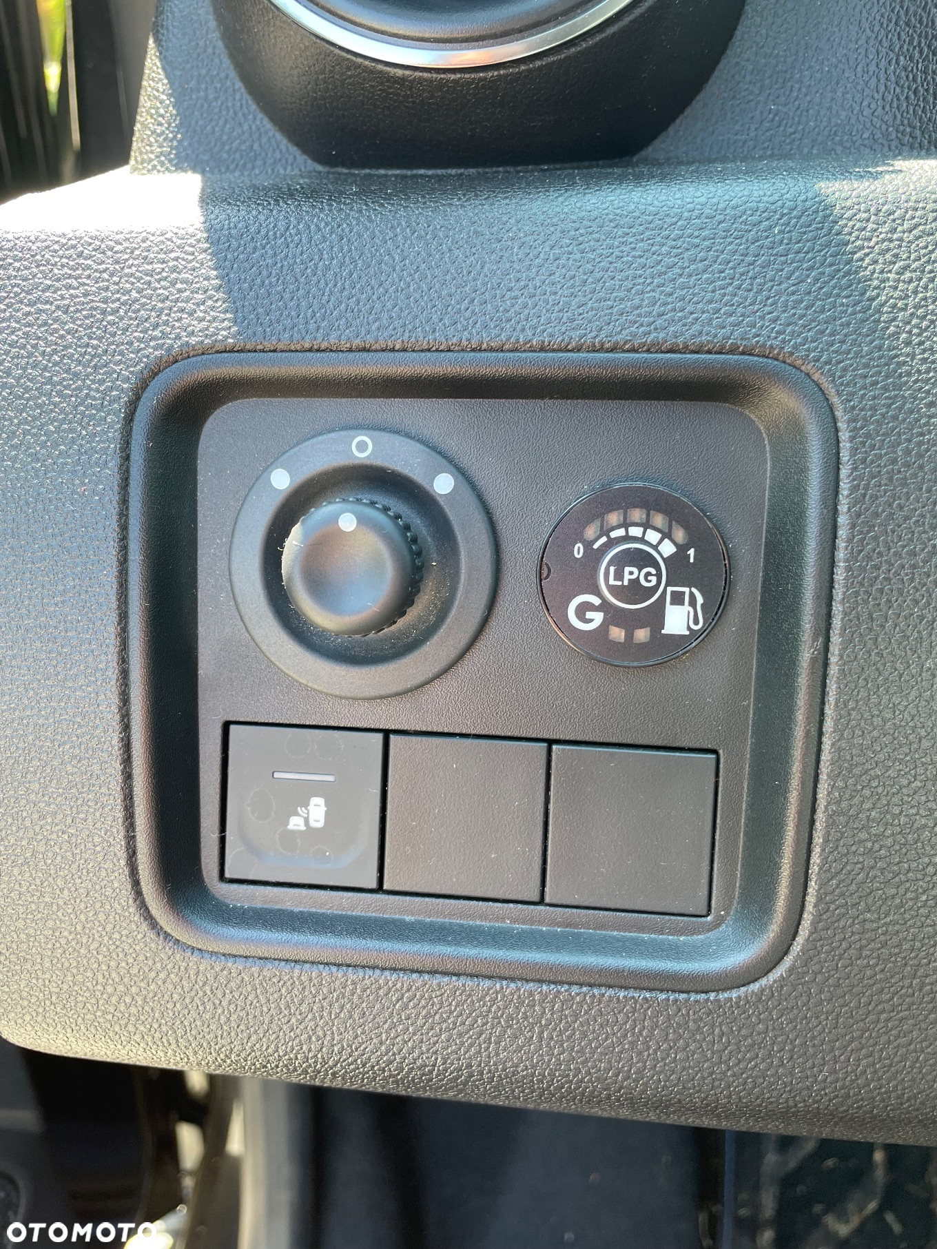 Dacia Duster 1.0 TCe SL Celebration - 8