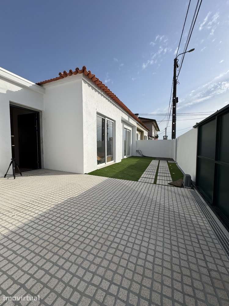 Moradia T3 Moderna | Esgueira | Pronta a Habitar - Grande imagem: 2/18