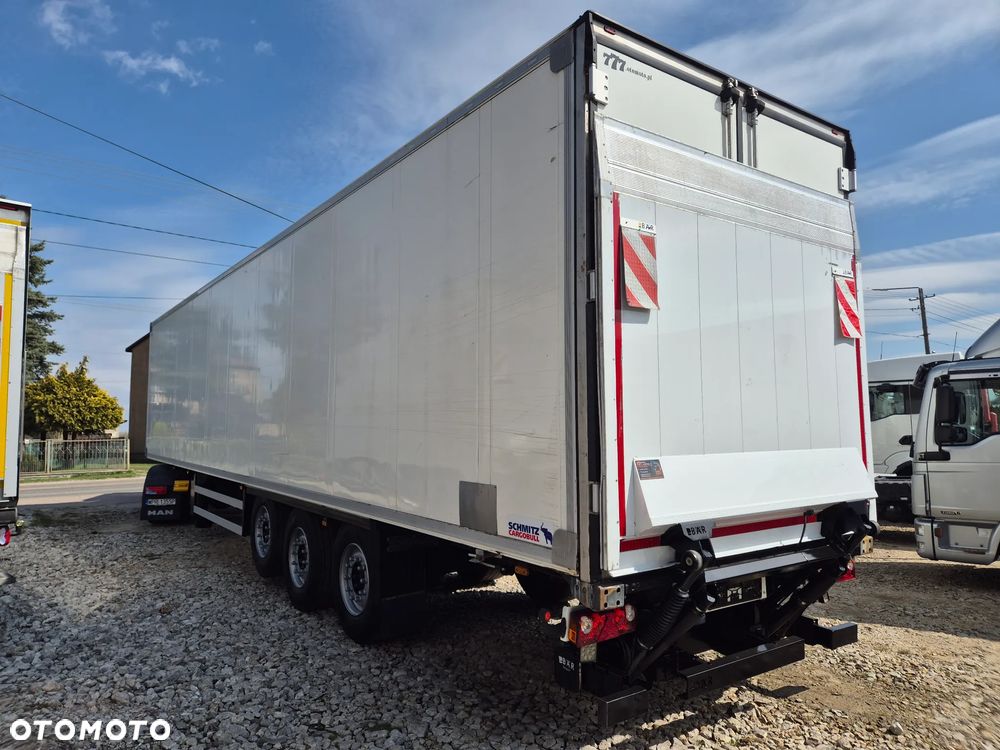 Schmitz Cargobull CARRIER MAXIMA 1300 / WINDA / DOPPEL STOCK / ŚCIANA GRODZIOWA / BELKI / PODNOSZONA OŚ / z Niemiec / TOP STAN 2011/ CARRIER CHŁODNIA CHLODNIA LODÓWKA PODWÓJNY ZAŁADUNEK PIĘTROWA - 4