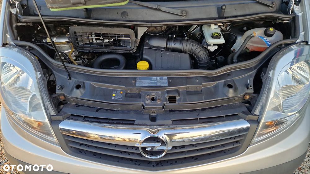 Opel Vivaro - 26