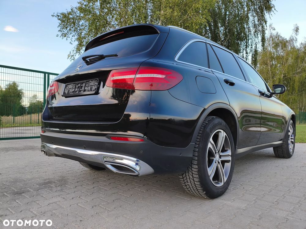 Mercedes-Benz GLC 250 d 4Matic 9G-TRONIC AMG Line - 3