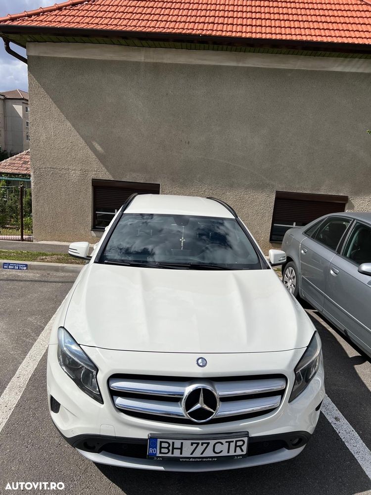 Mercedes-Benz GLA 200 d - 11