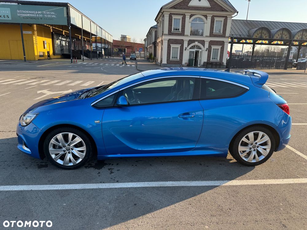 Opel Astra OPC - 4