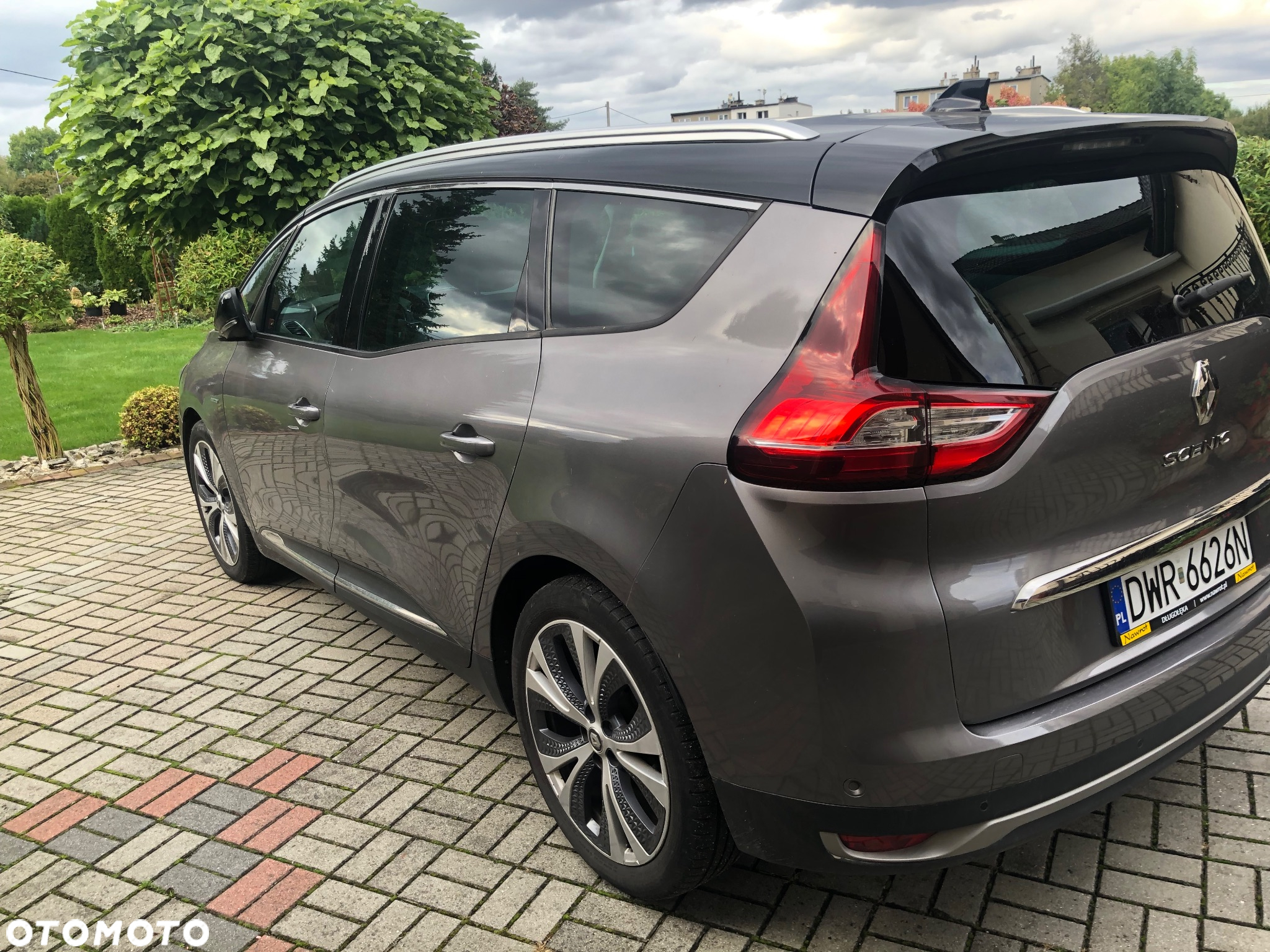 Renault Grand Scenic dCi 110 EDC Bose Edition - 12