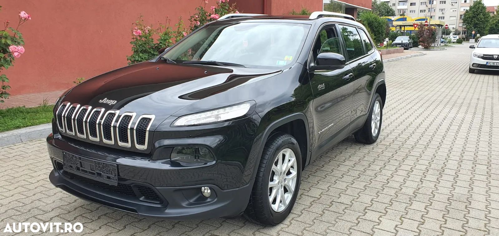Jeep Cherokee - 1