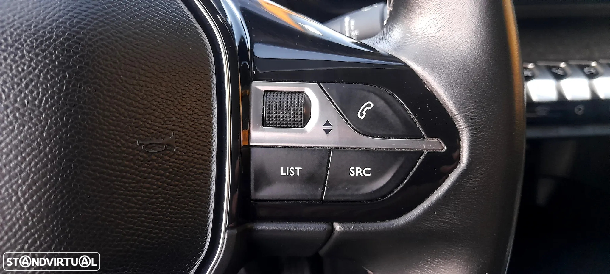 Peugeot 3008 1.6 BlueHDi GT Line - 28