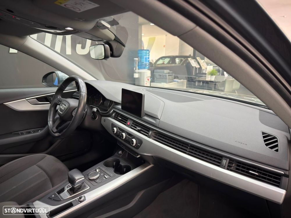 Audi A4 Avant 35 TDI S tronic - 24