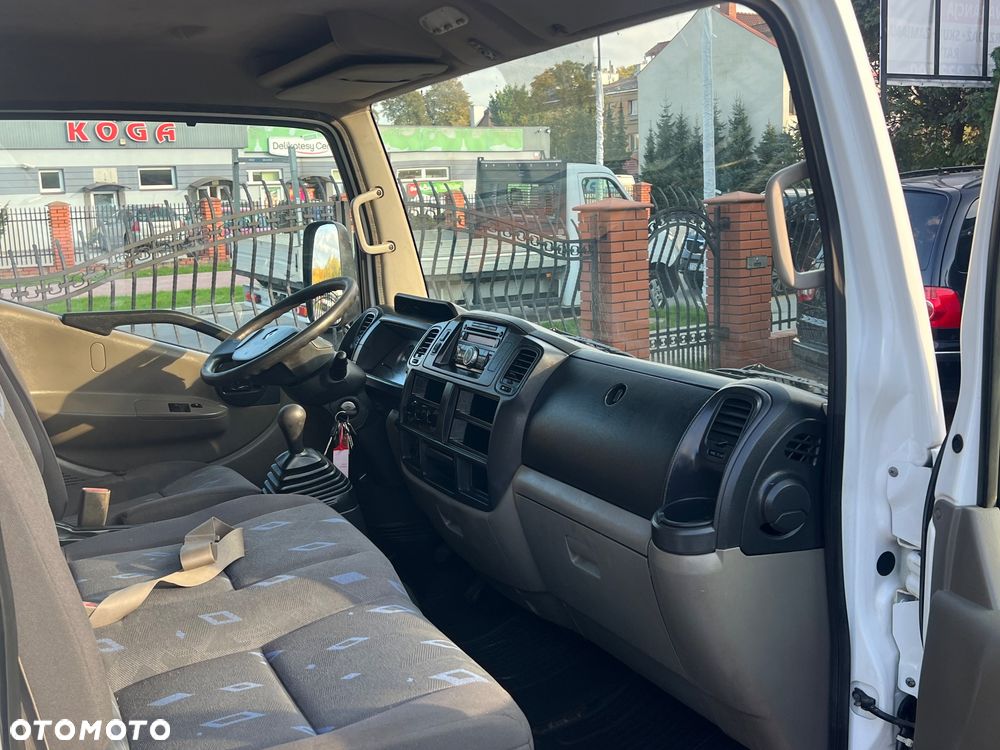 Renault Maxity - 24