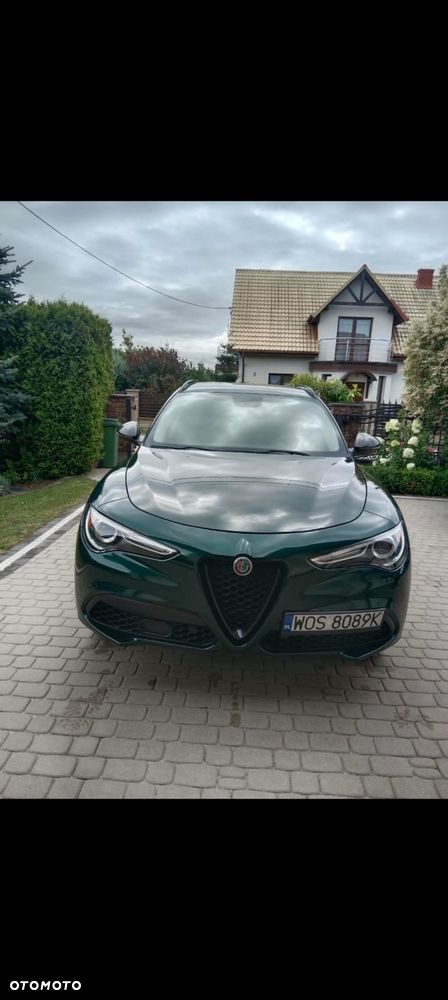 Alfa Romeo Stelvio - 1