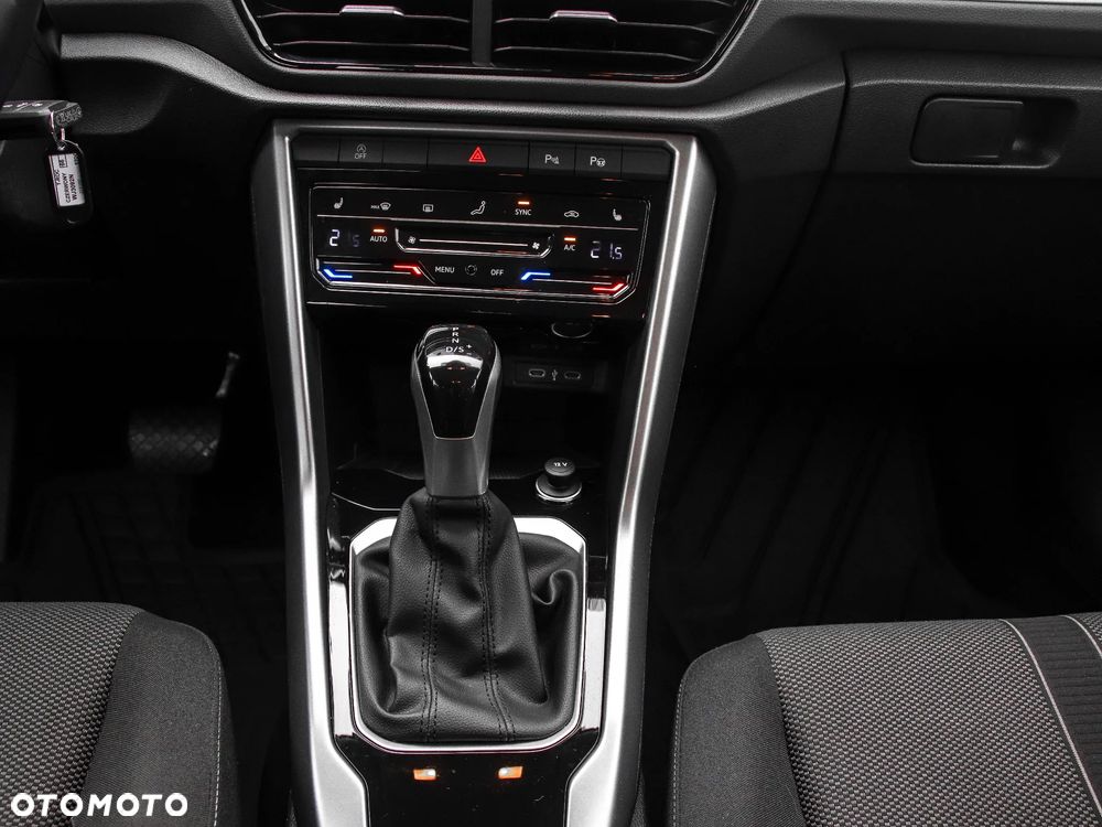 Volkswagen T-Roc 1.5 TSI Life DSG - 17