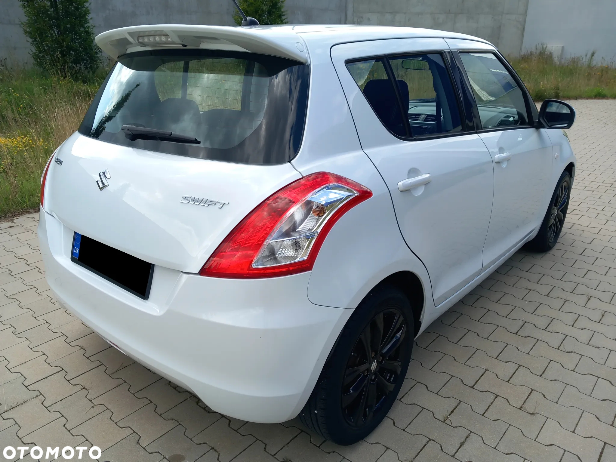 Suzuki Swift 1.2 Dualjet Comfort - 4