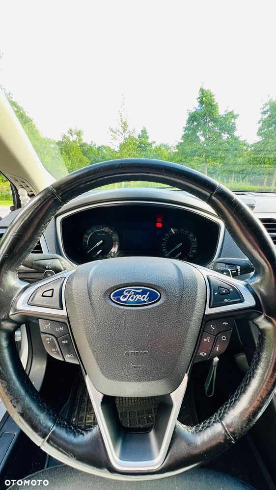 Ford Mondeo 2.0 TDCi Titanium PowerShift - 11