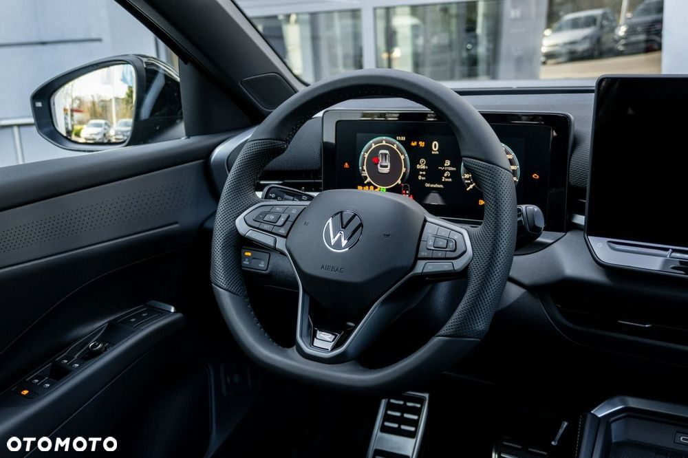 Volkswagen T-Roc - 33