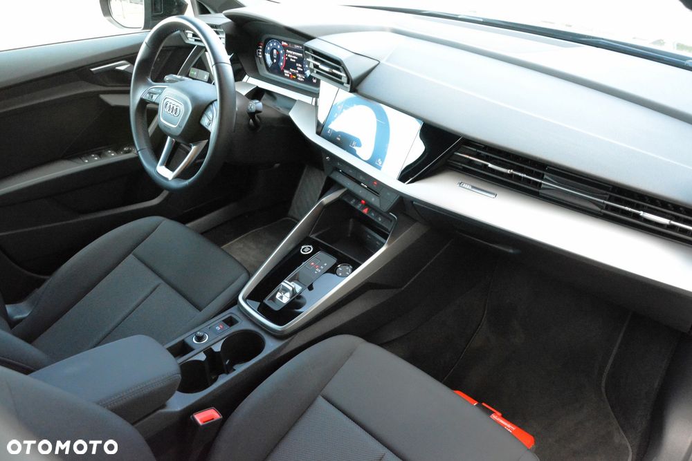 Audi A3 Limousine 30 TFSI mHEV S tronic - 15