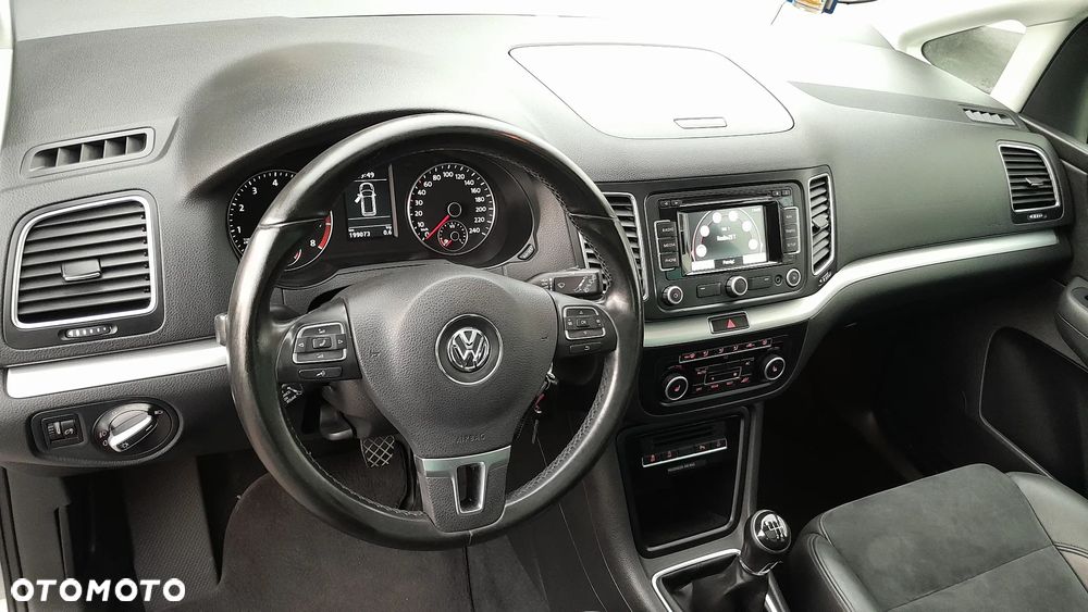 Volkswagen Sharan - 15