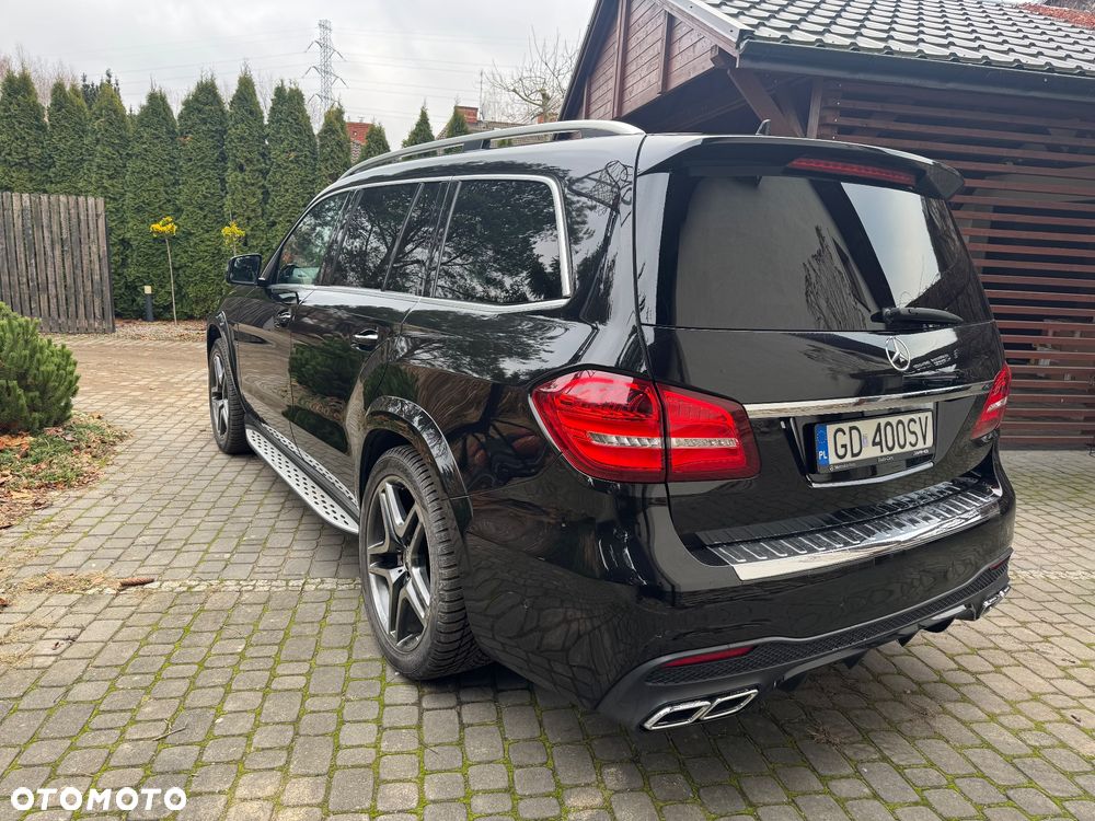 Mercedes-Benz GLS - 11