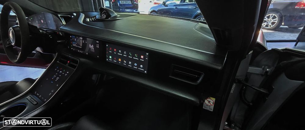 Porsche Taycan Cross Turismo 4S - 49