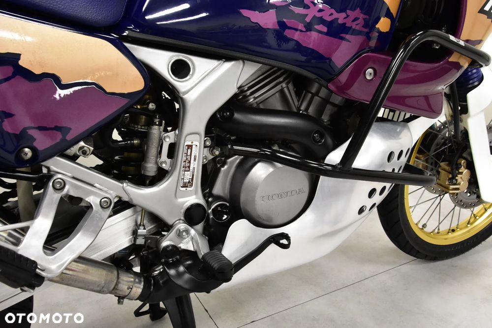 Honda XRV - 27