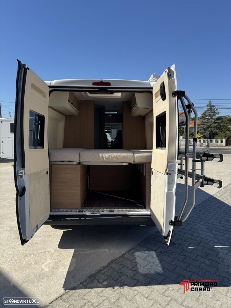 Adria Twin 600 SP cama transversal - 39