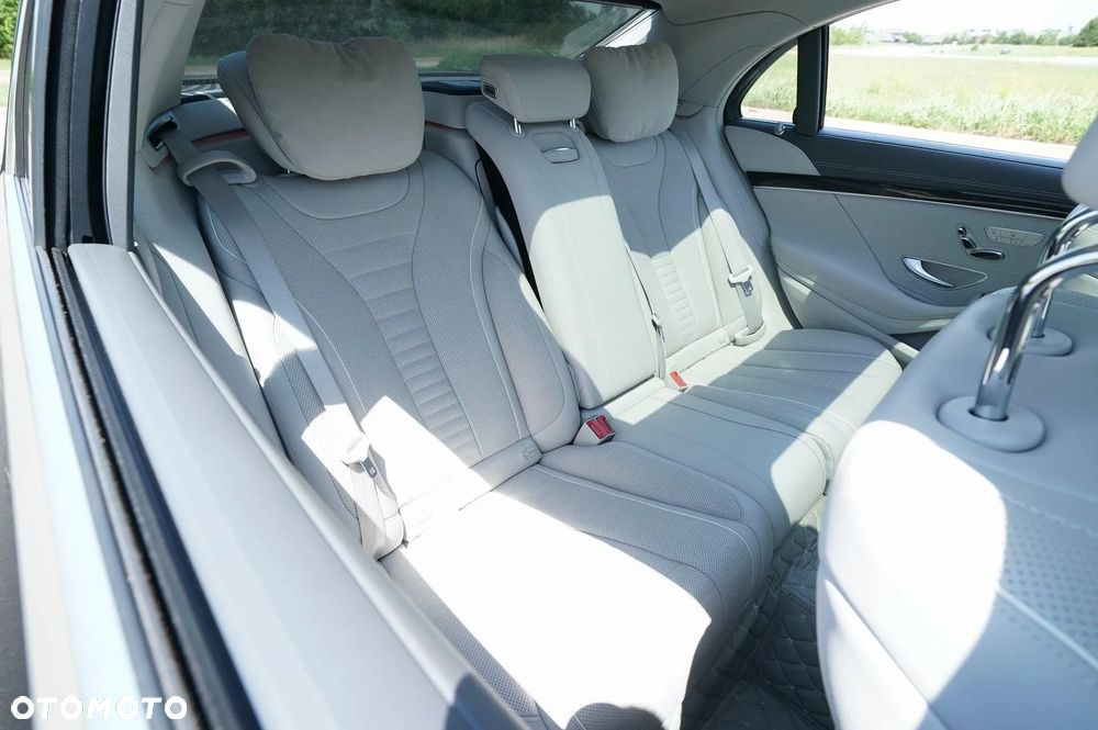 Mercedes-Benz Klasa S 500 4Matic 9-TRONIC - 30