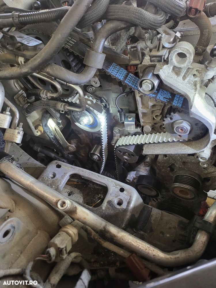 Volkswagen Passat - 11