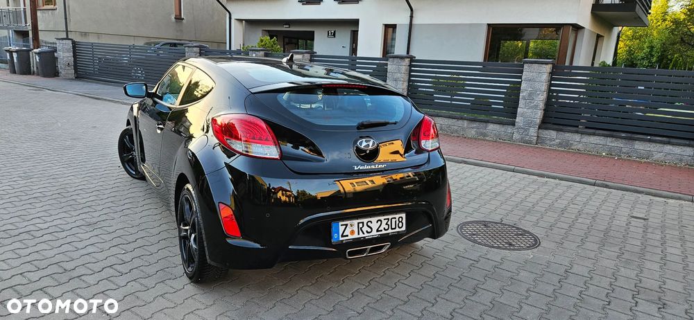 Hyundai Veloster 1.6 Premium - 15