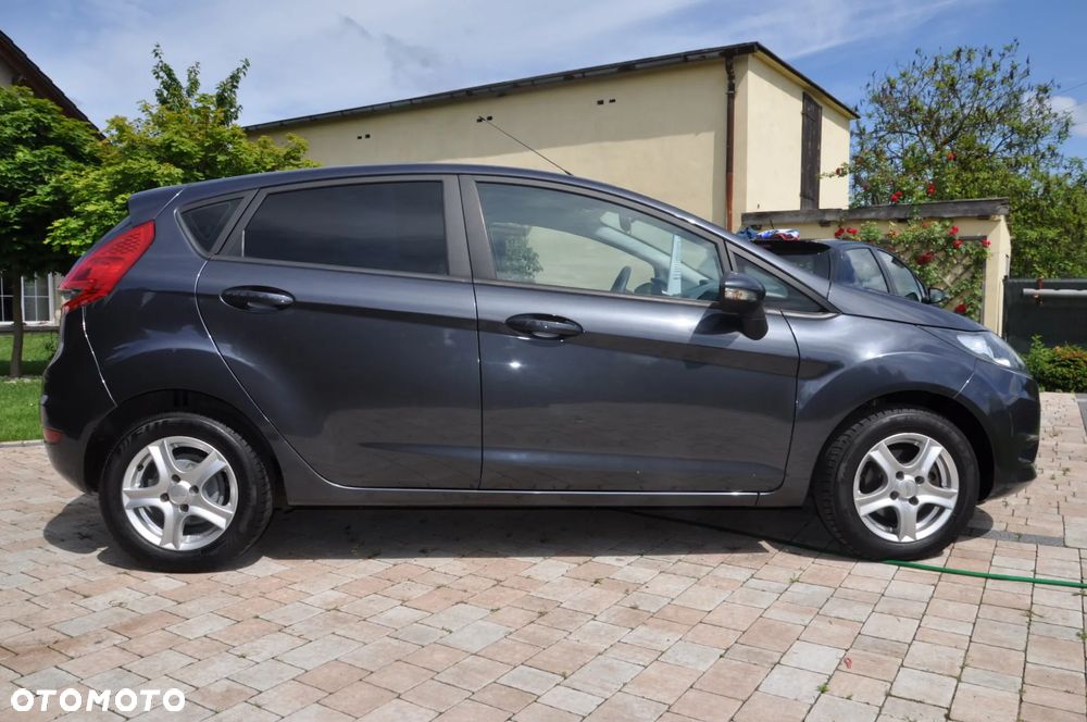 Ford Fiesta 1.25 Ambiente - 1