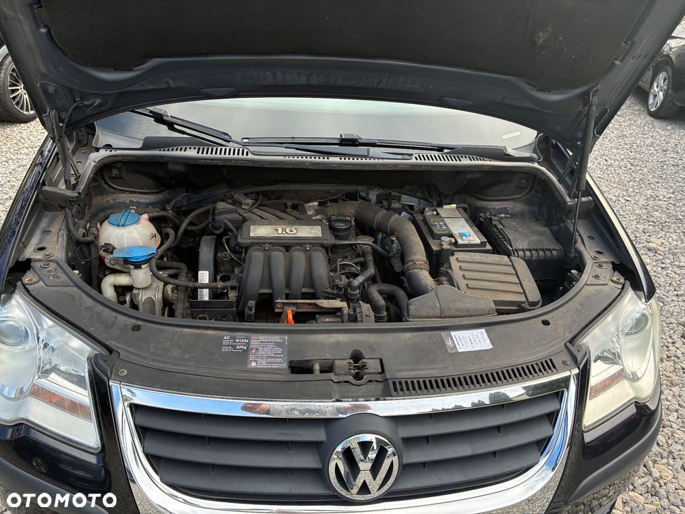 Volkswagen Touran 1.6 - 15