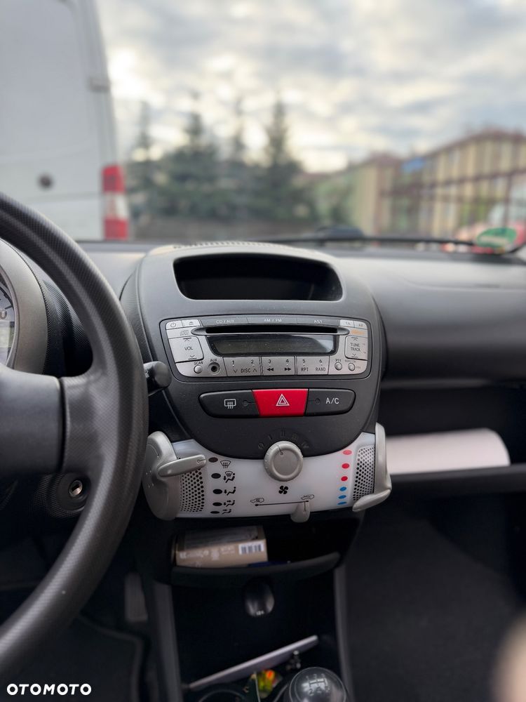 Toyota Aygo - 10