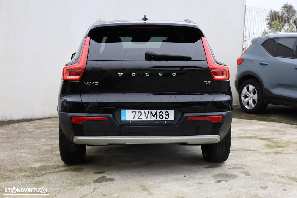 Volvo XC 40 2.0 D3 Momentum Geartronic - 2