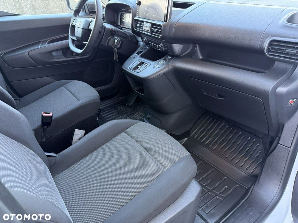 Toyota Proace City - 15