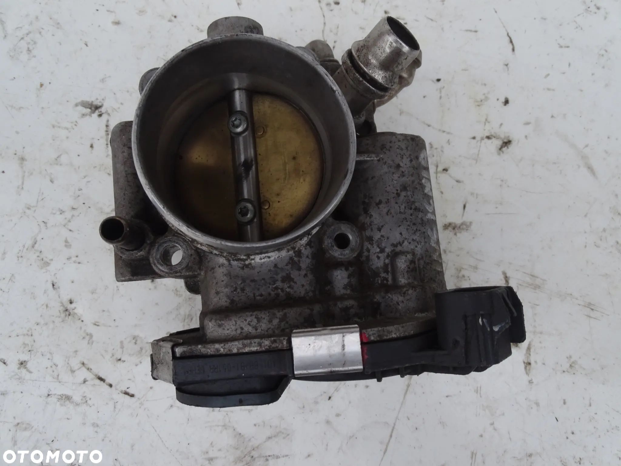 PRZEPUSTNICA OPEL MOKKA ASTRA J 1.6 A16XER 16V 55577375 F-VAT - 1