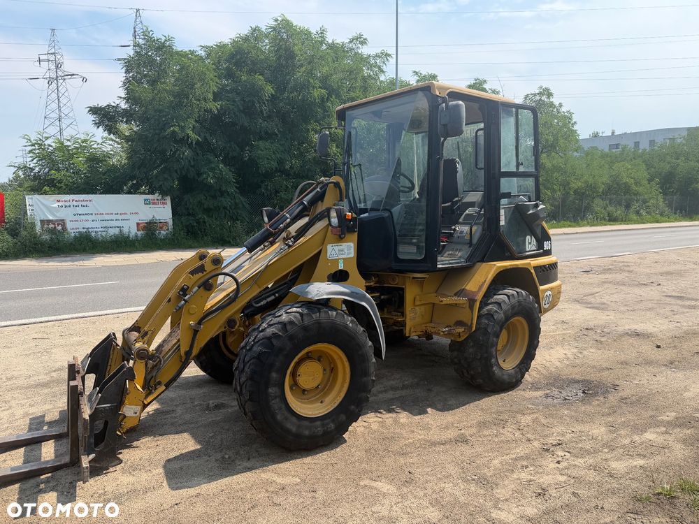 Caterpillar 906 - 1