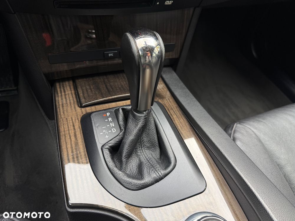 BMW Seria 5 - 34