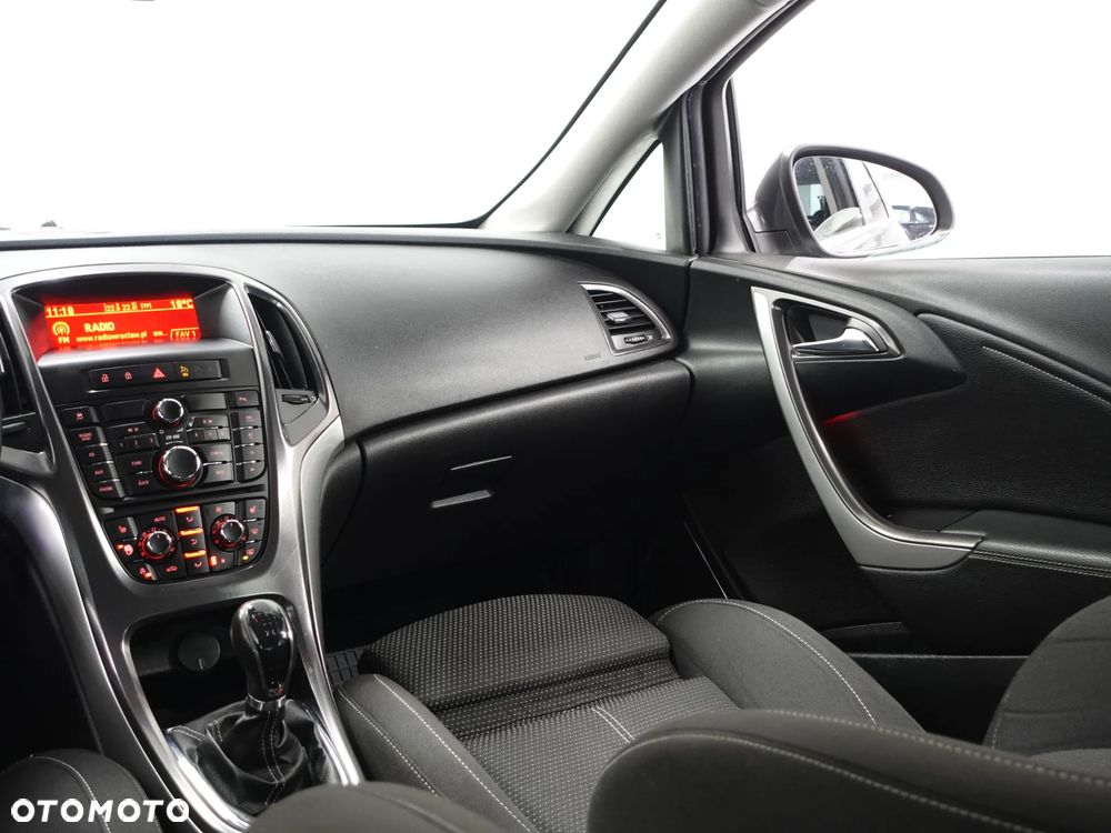 Opel Astra 1.4 Turbo Edition - 33