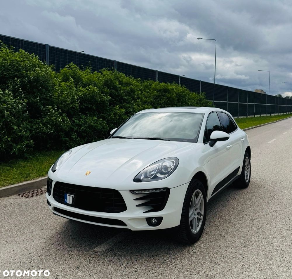 Porsche Macan - 1