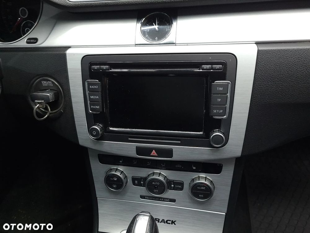 Volkswagen Passat Alltrack - 14