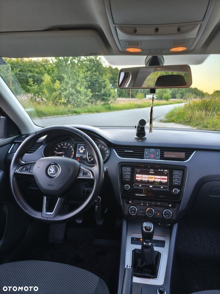 Skoda Octavia 2.0 TDI Ambition EU6 - 17