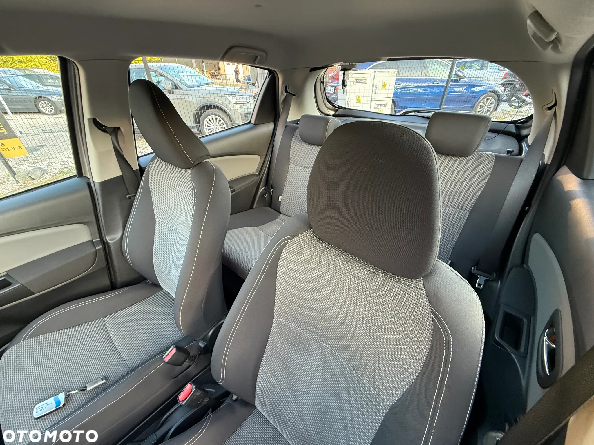 Toyota Yaris Hybrid 1.5 VVT-i Selection - 19