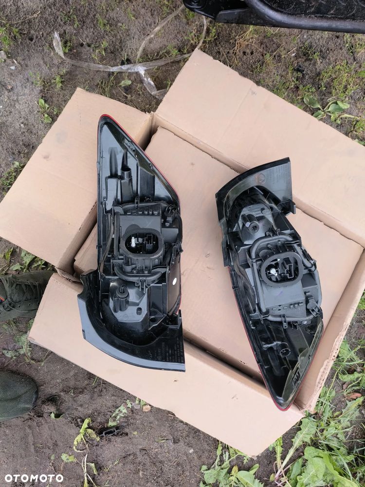 DACIA SANDERO III 3 lampa tylna tył lewy lewa prawa LED - 2